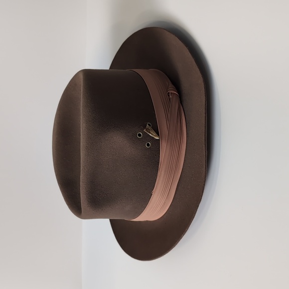 Designer hat - Picture 1 of 6